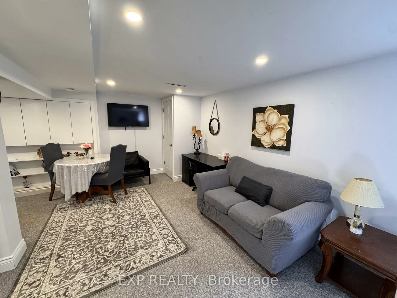16, Haida, Aurora Heights, Aurora