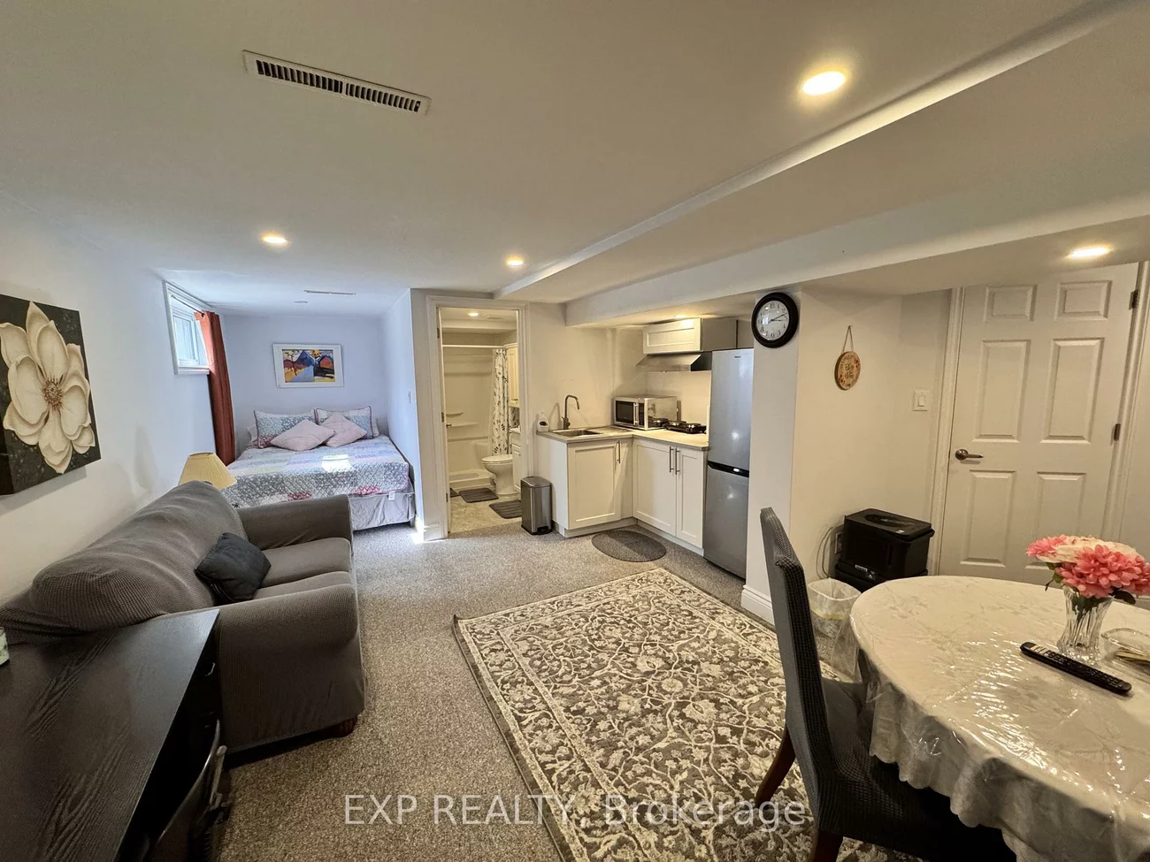 16, Haida, Aurora Heights, Aurora
