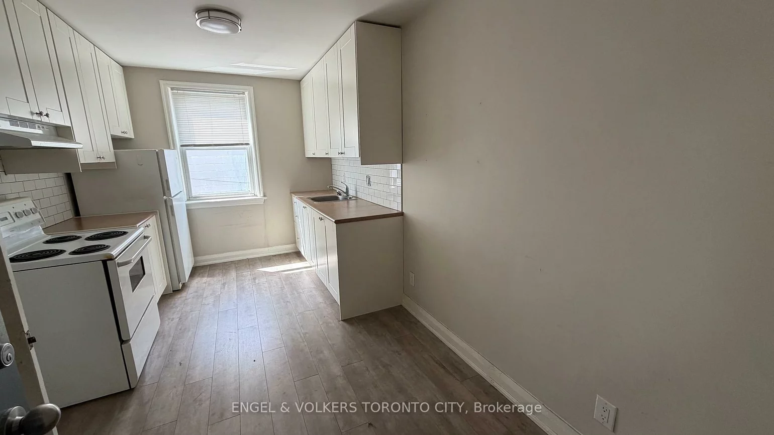 15191, Yonge, Aurora Village, Aurora