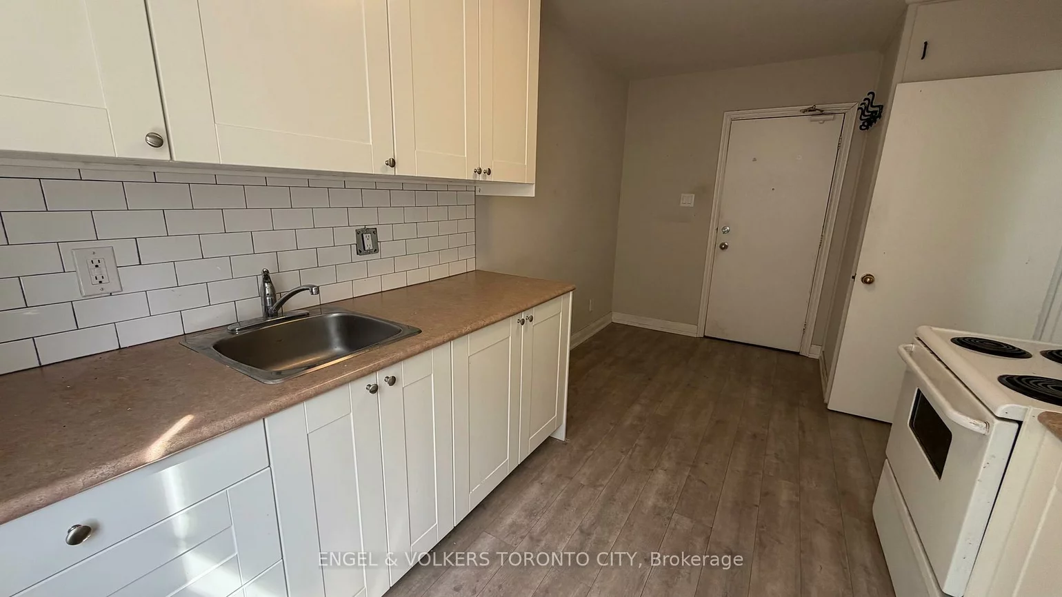 15191, Yonge, Aurora Village, Aurora