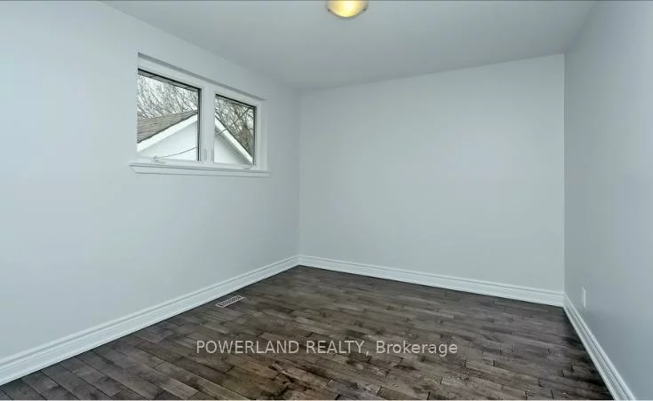 60, Collins, Aurora Heights, Aurora