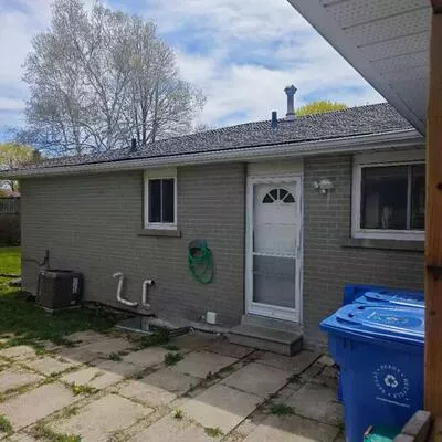 25, Bigwin, Aurora Heights, Aurora
