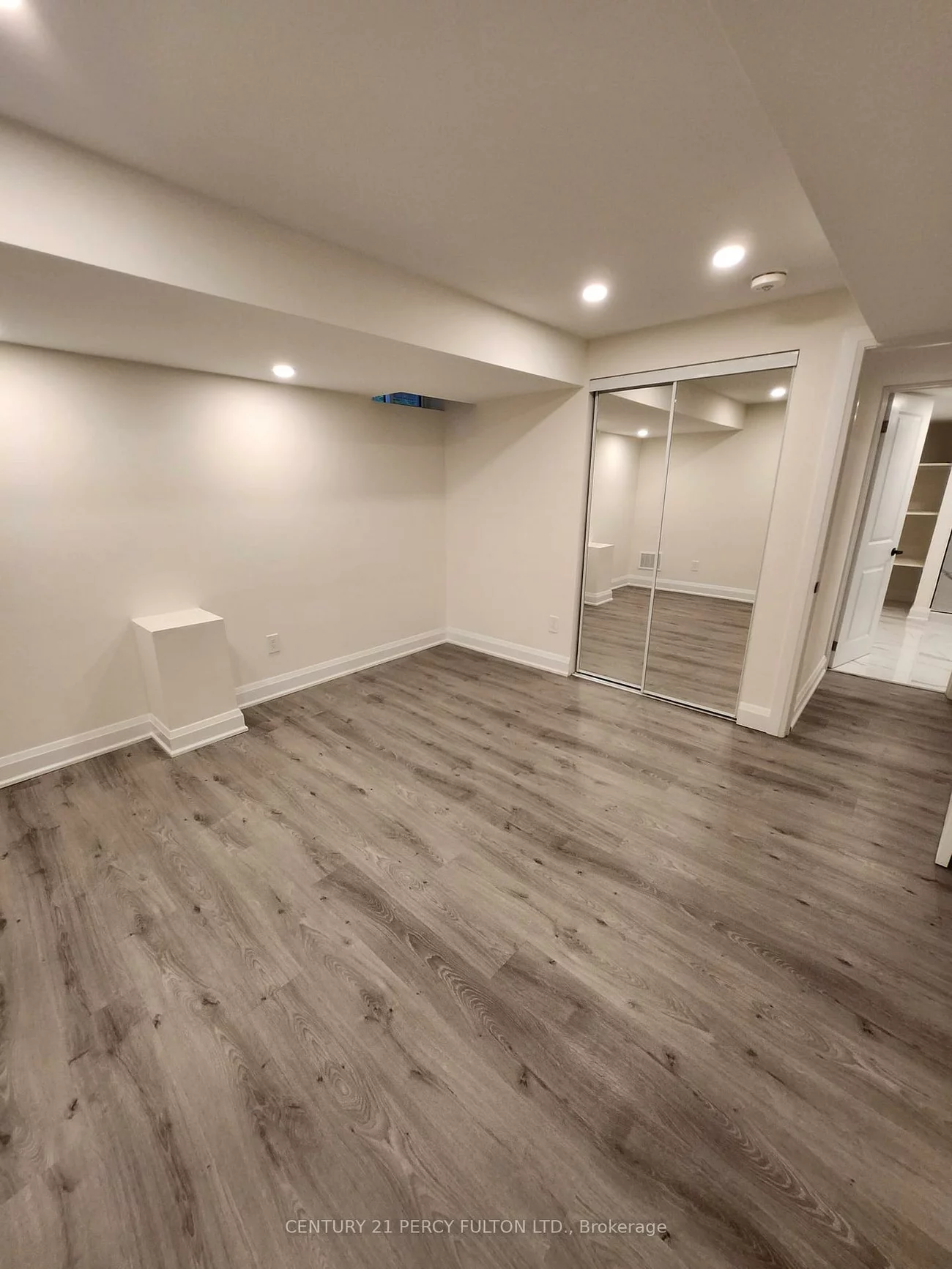 212, River Ridge, Bayview Northeast, Aurora