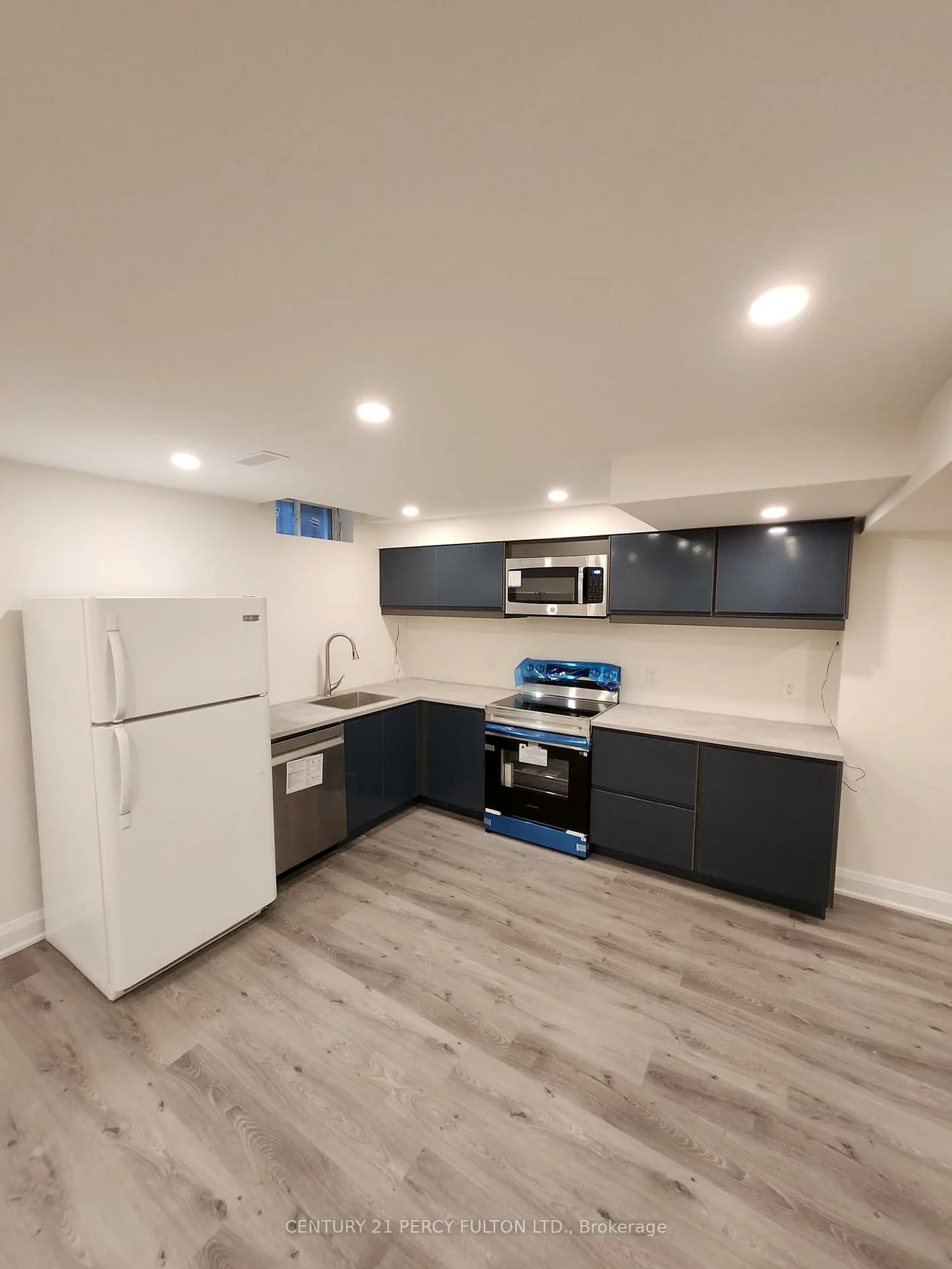 212, River Ridge, Bayview Northeast, Aurora