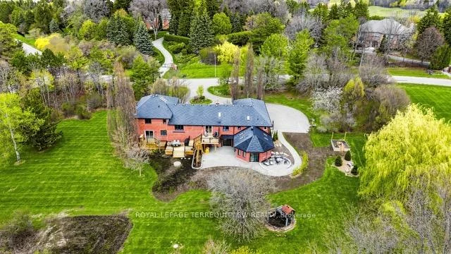9, Gilbert, Aurora Estates, Aurora