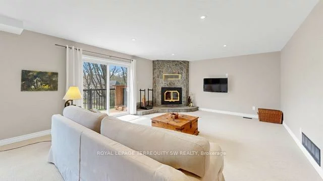 9, Gilbert, Aurora Estates, Aurora