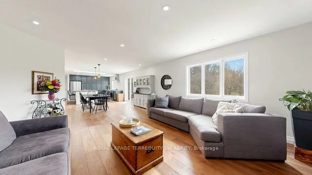 9, Gilbert, Aurora Estates, Aurora