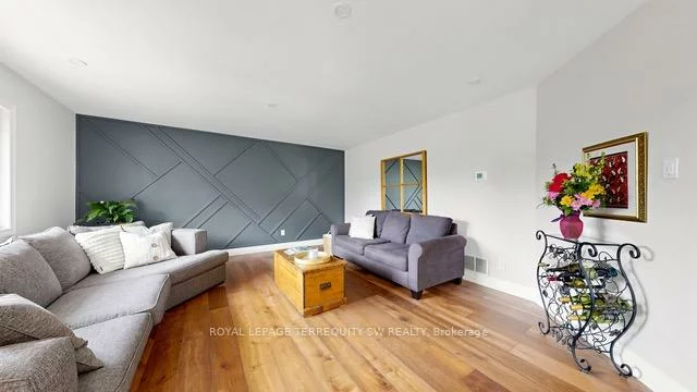 9, Gilbert, Aurora Estates, Aurora