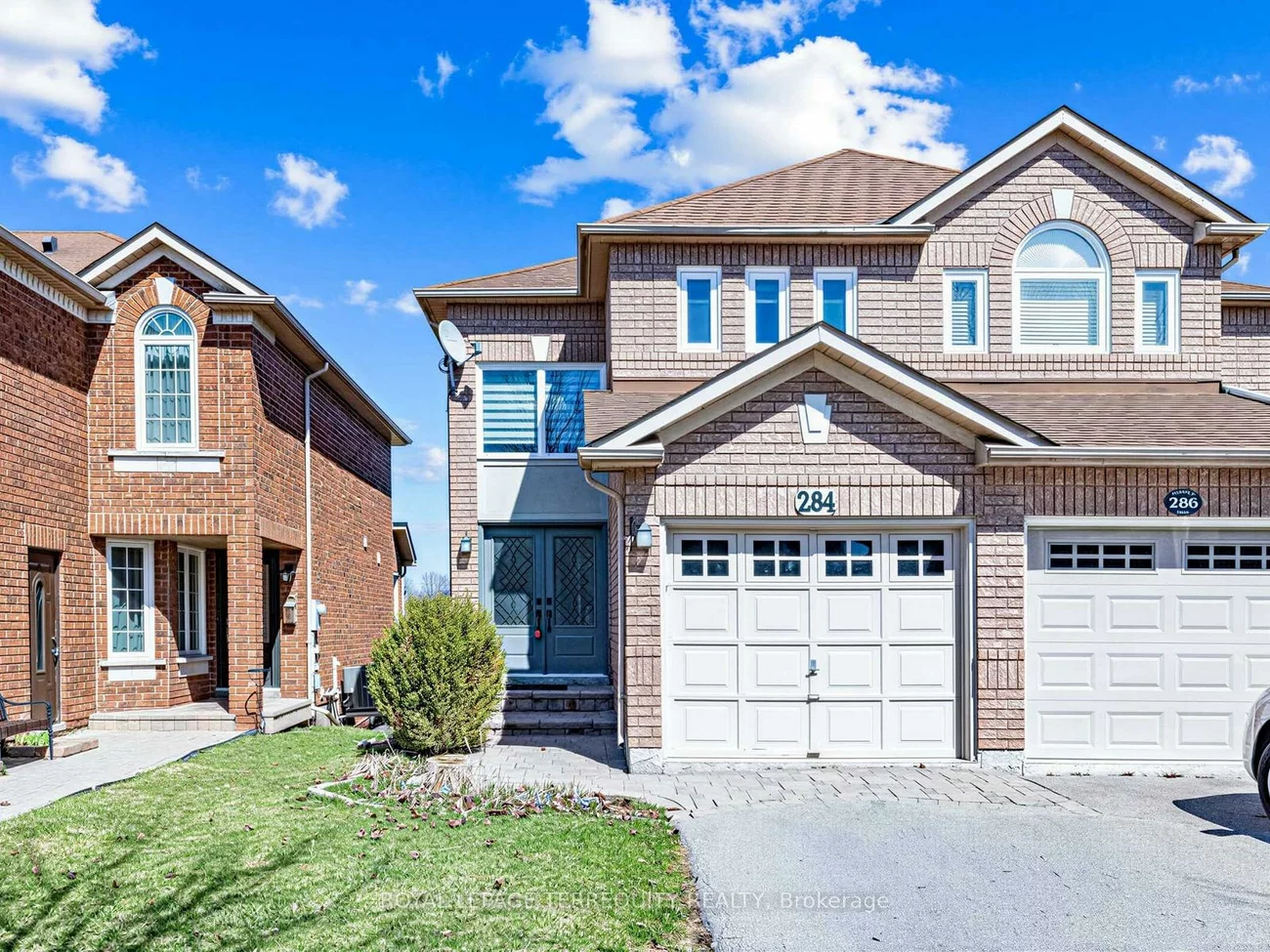 284, Pinnacle, Bayview Wellington, Aurora