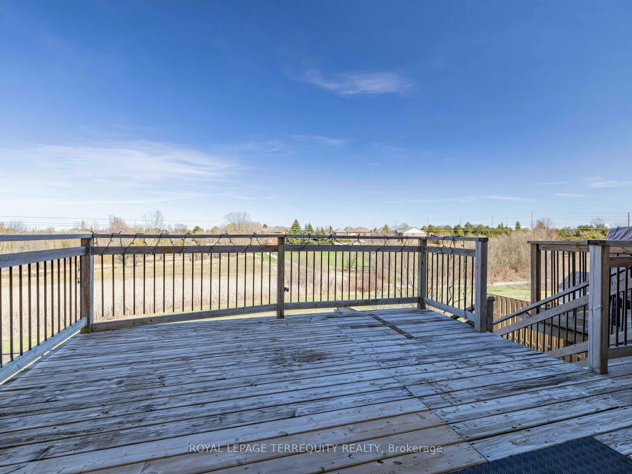 284, Pinnacle, Bayview Wellington, Aurora