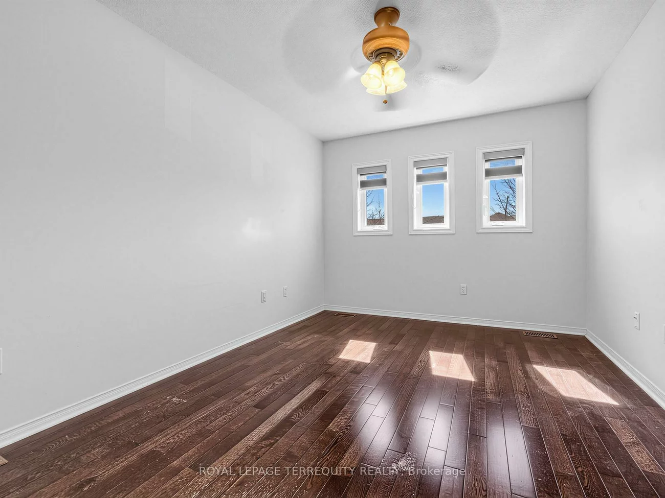 284, Pinnacle, Bayview Wellington, Aurora