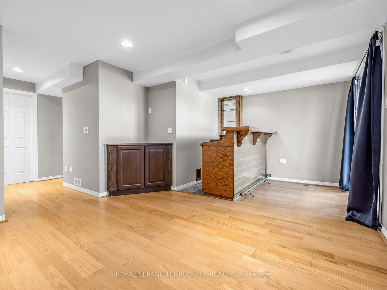 284, Pinnacle, Bayview Wellington, Aurora