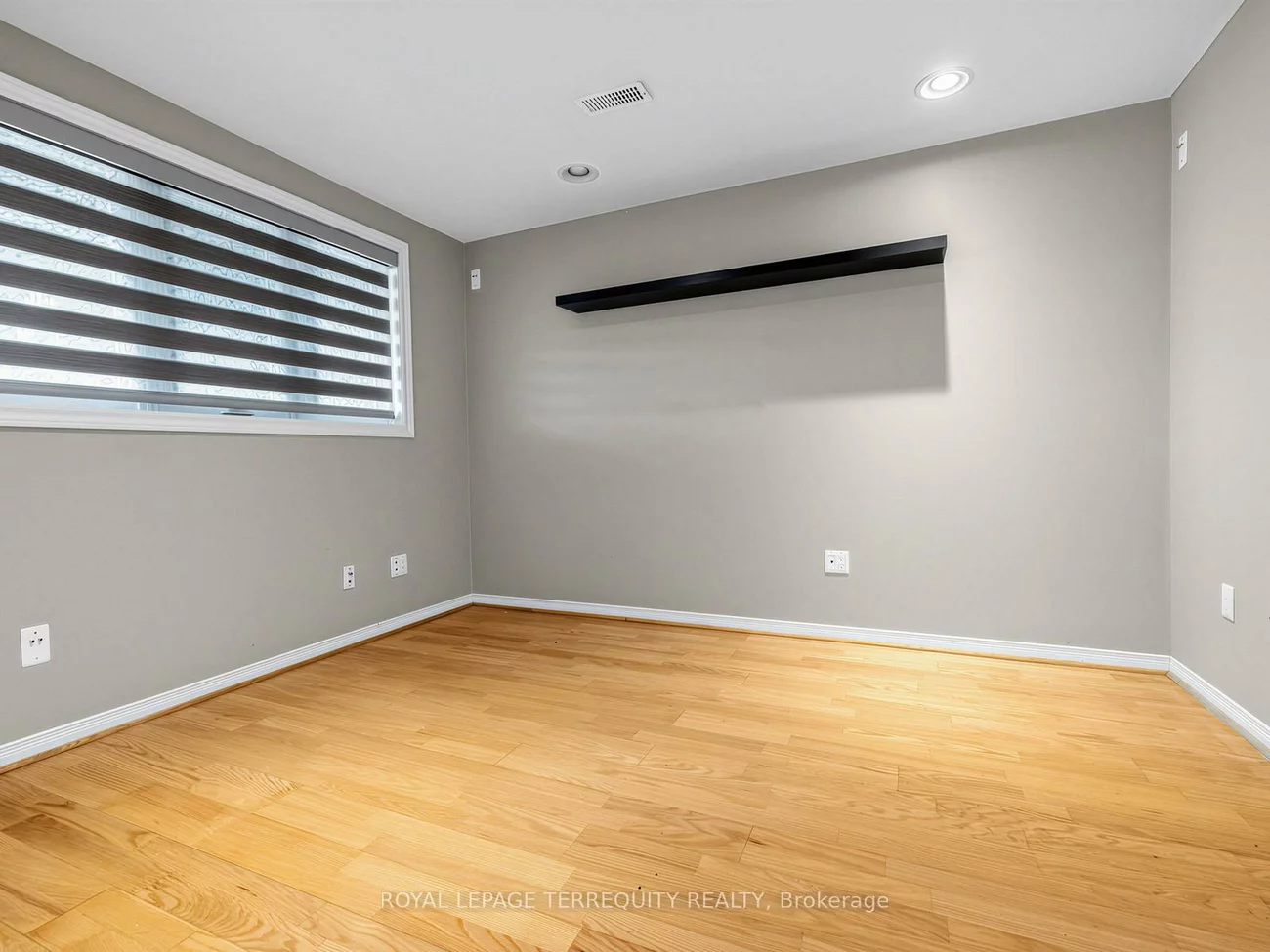 284, Pinnacle, Bayview Wellington, Aurora