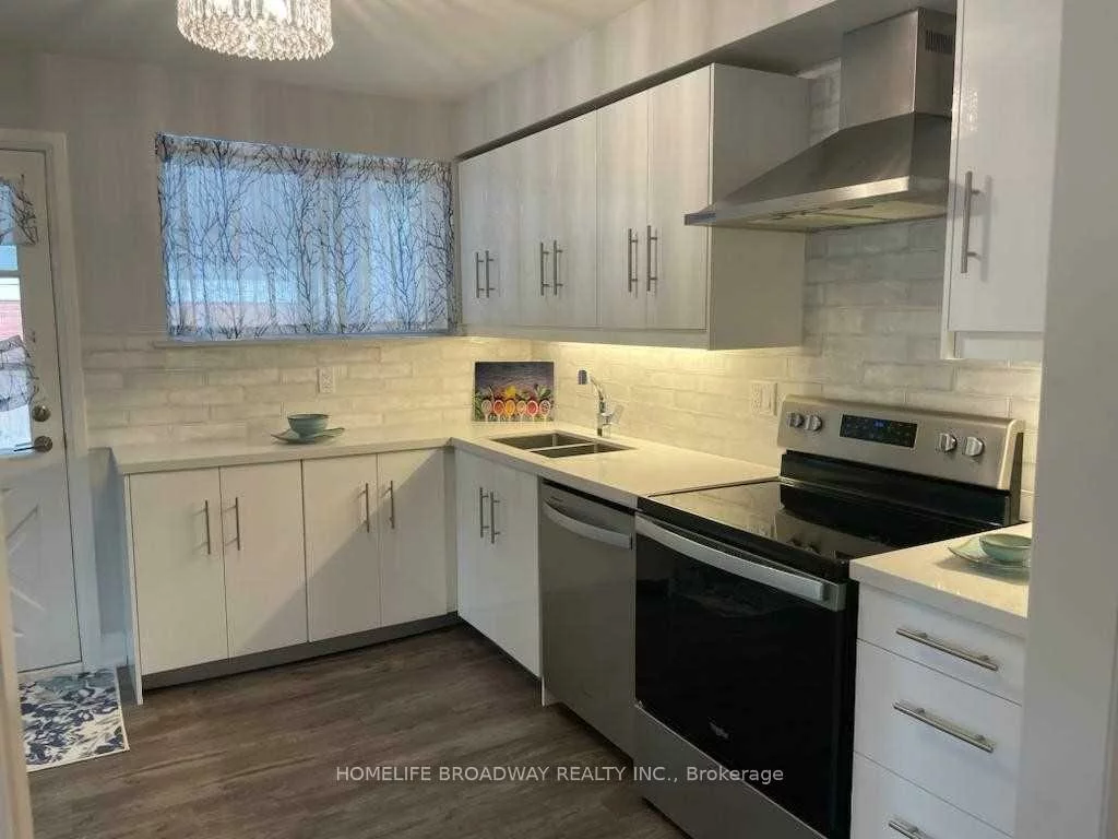 21, Algonquin, Aurora Heights, Aurora