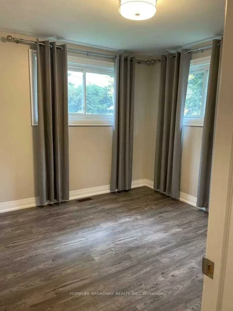 21, Algonquin, Aurora Heights, Aurora