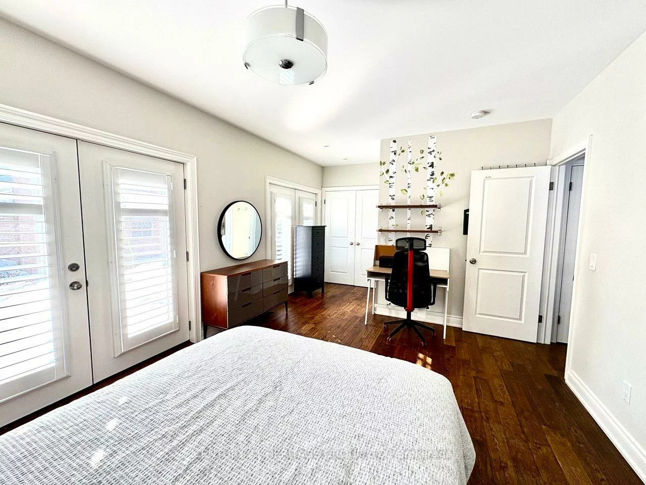22, Cedar, Aurora Village, Aurora