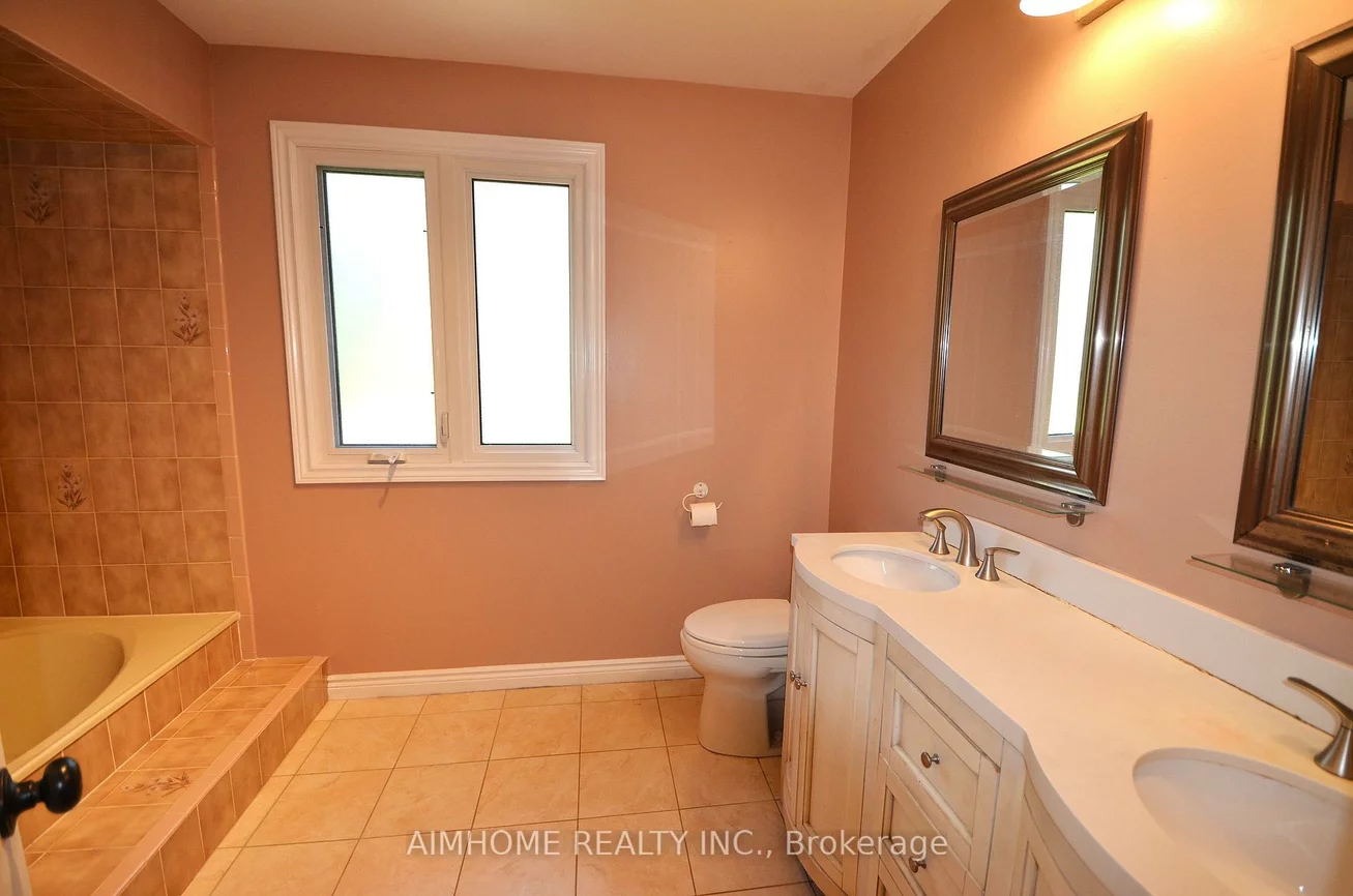 80, Golf Links, Aurora Highlands, Aurora