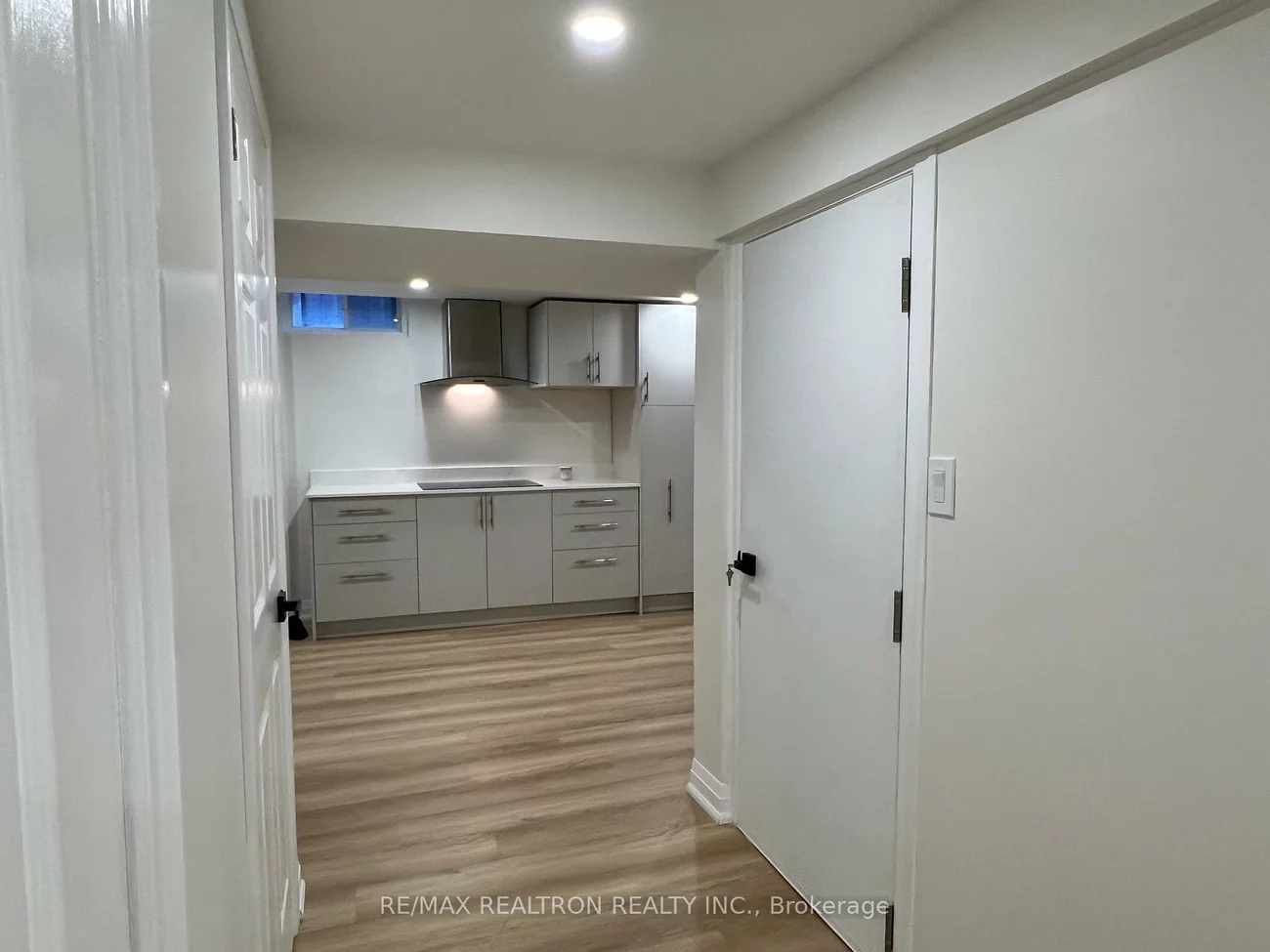 8, Trillium, Aurora Highlands, Aurora