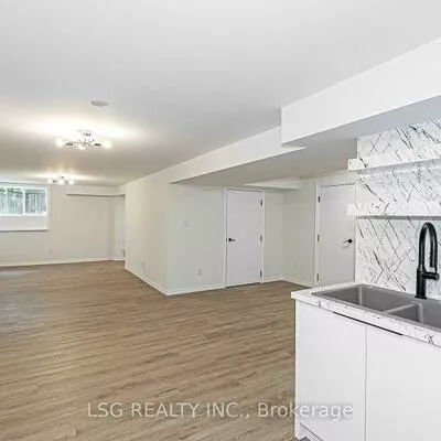 25, Briardale, Aurora Highlands, Aurora