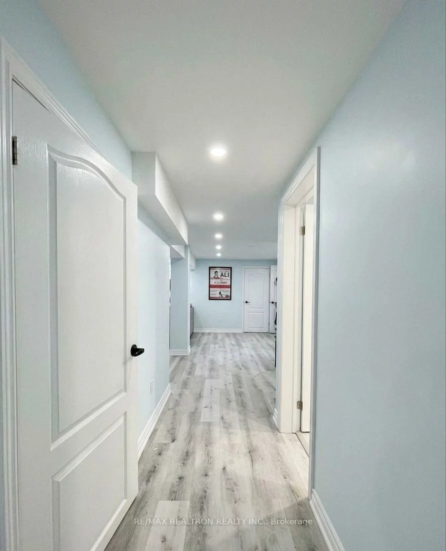 15, Haida, Aurora Heights, Aurora