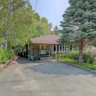 15, Haida, Aurora Heights, Aurora