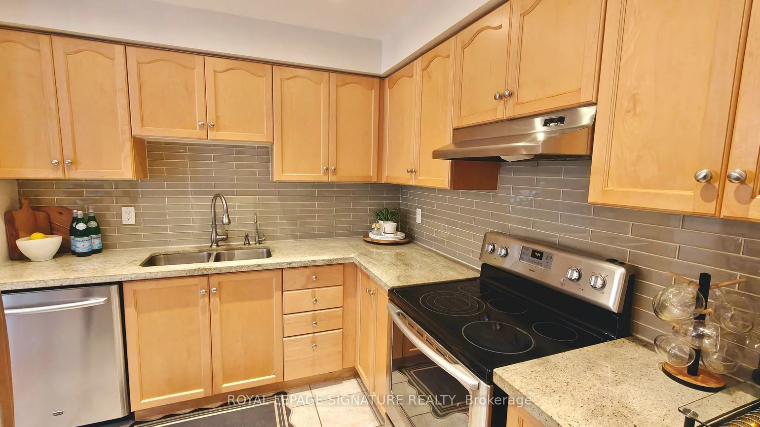 14, Ostick, Bayview Wellington, Aurora