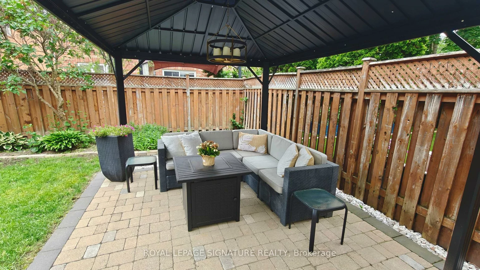 14, Ostick, Bayview Wellington, Aurora