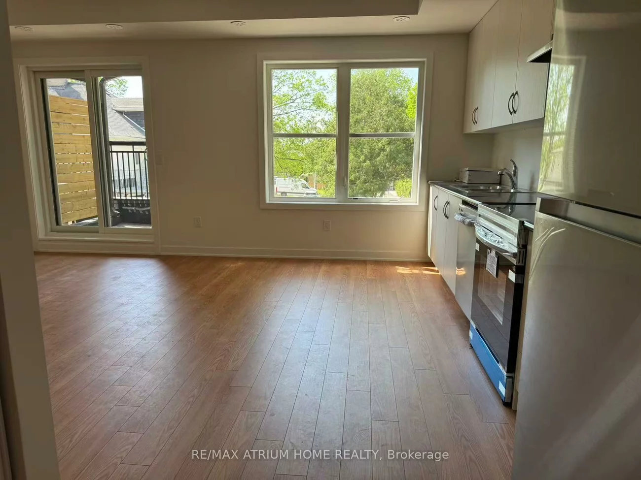 15100, Yonge, Aurora Village, Aurora
