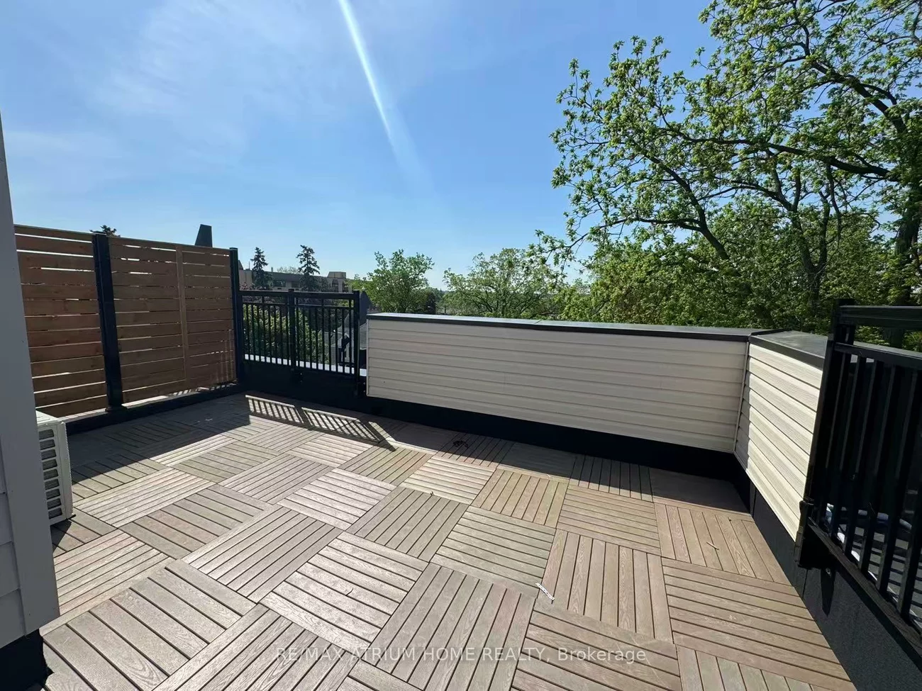 15100, Yonge, Aurora Village, Aurora