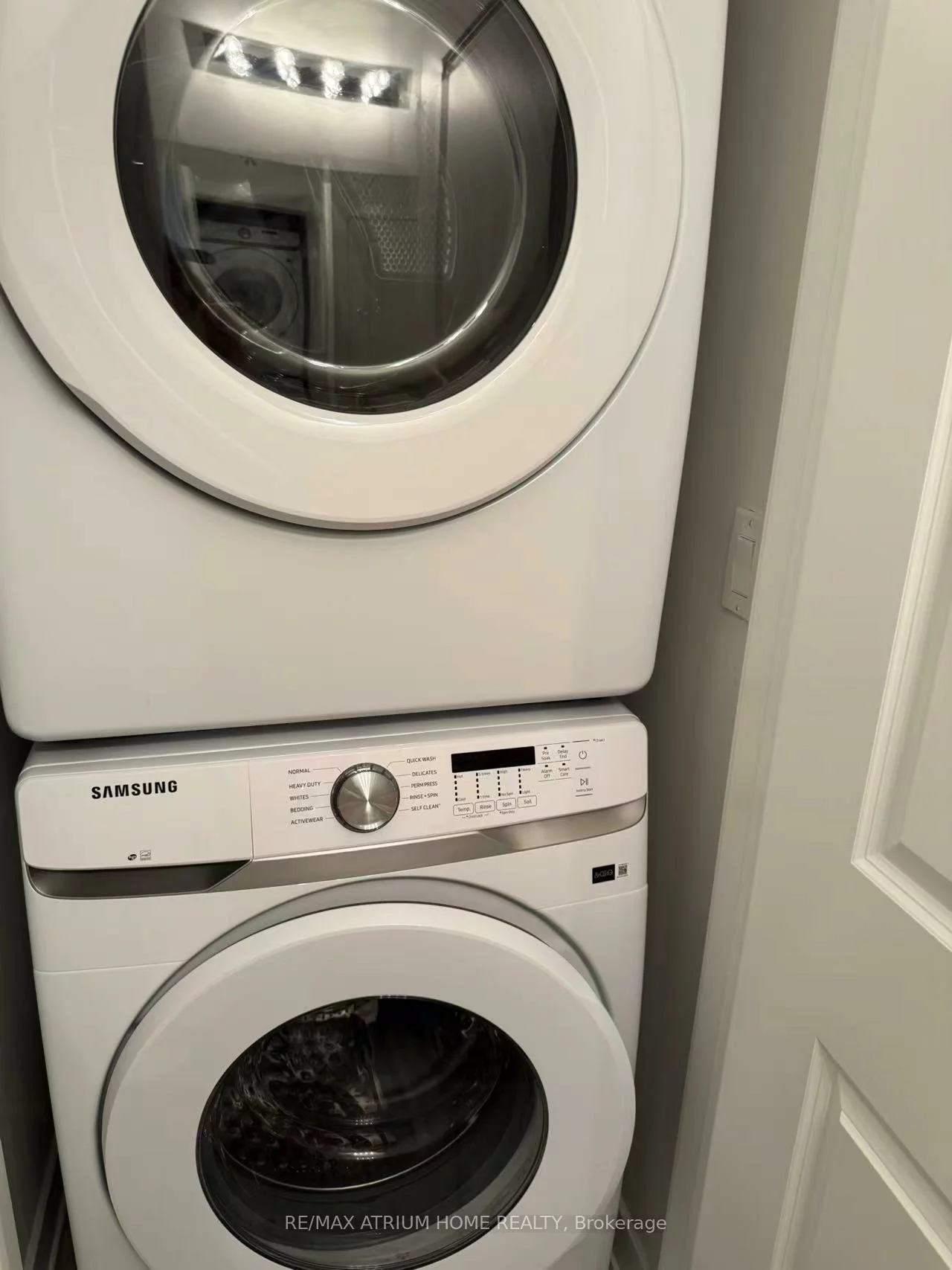 15100, Yonge, Aurora Village, Aurora