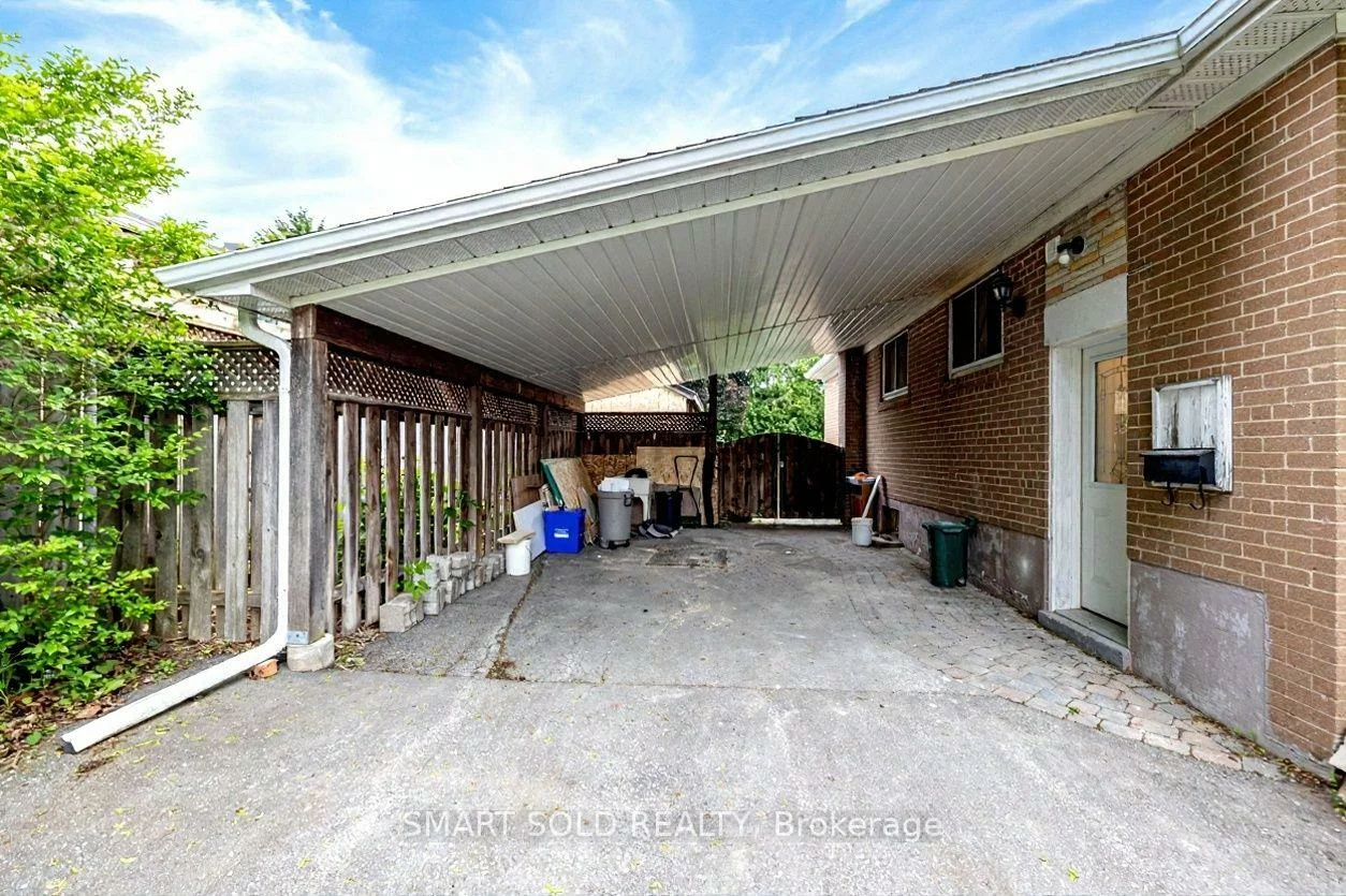 10, Holman, Aurora Highlands, Aurora