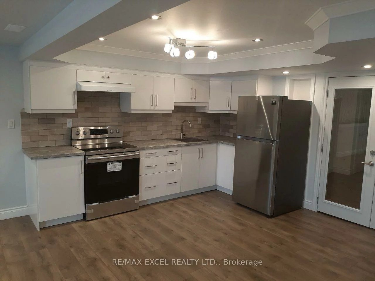 276, Degraaf, Bayview Northeast, Aurora