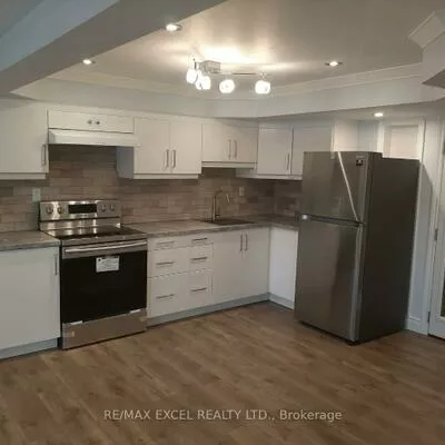 276, Degraaf, Bayview Northeast, Aurora