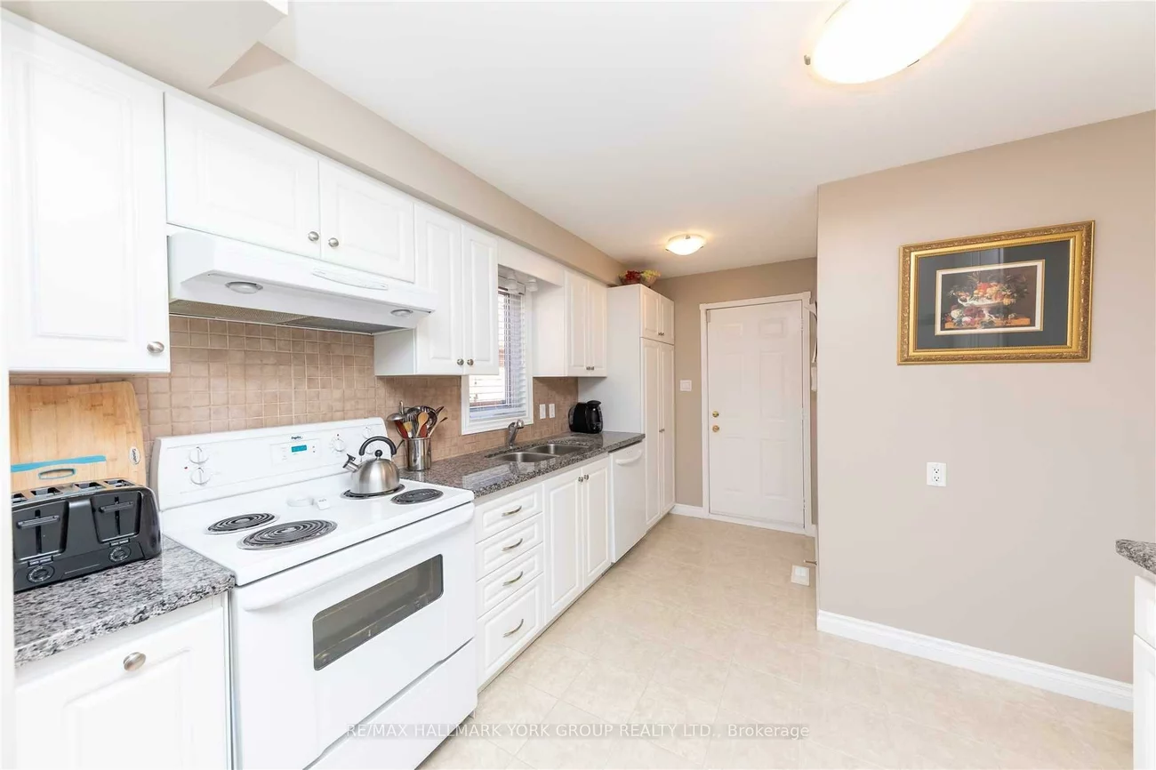 22, Cashel, Aurora Highlands, Aurora
