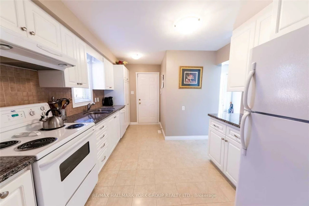 22, Cashel, Aurora Highlands, Aurora