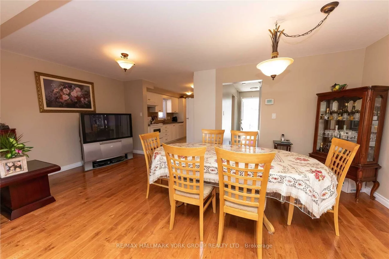 22, Cashel, Aurora Highlands, Aurora