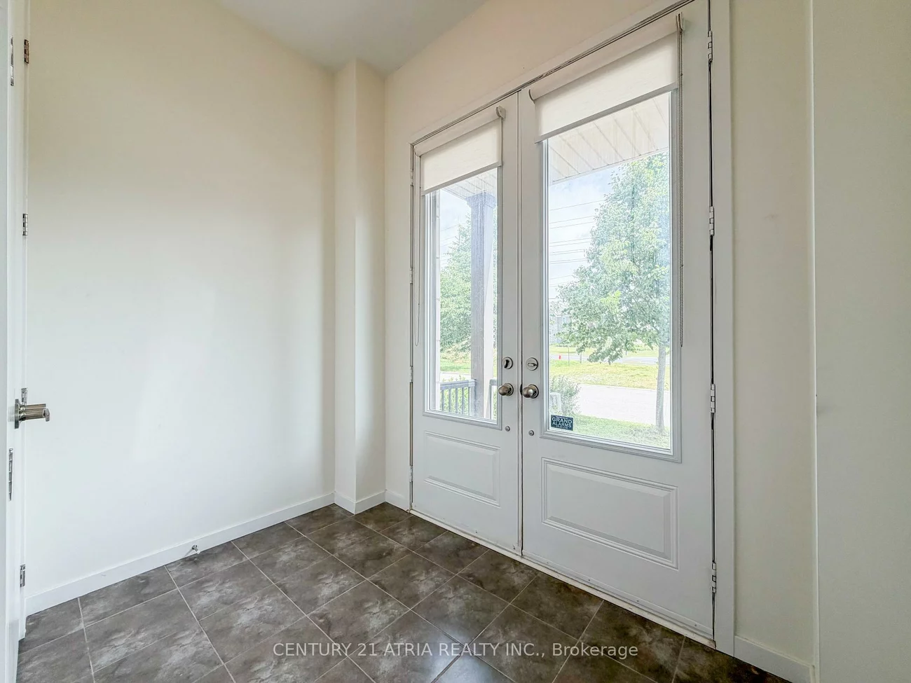 405, Elyse, Bayview Northeast, Aurora