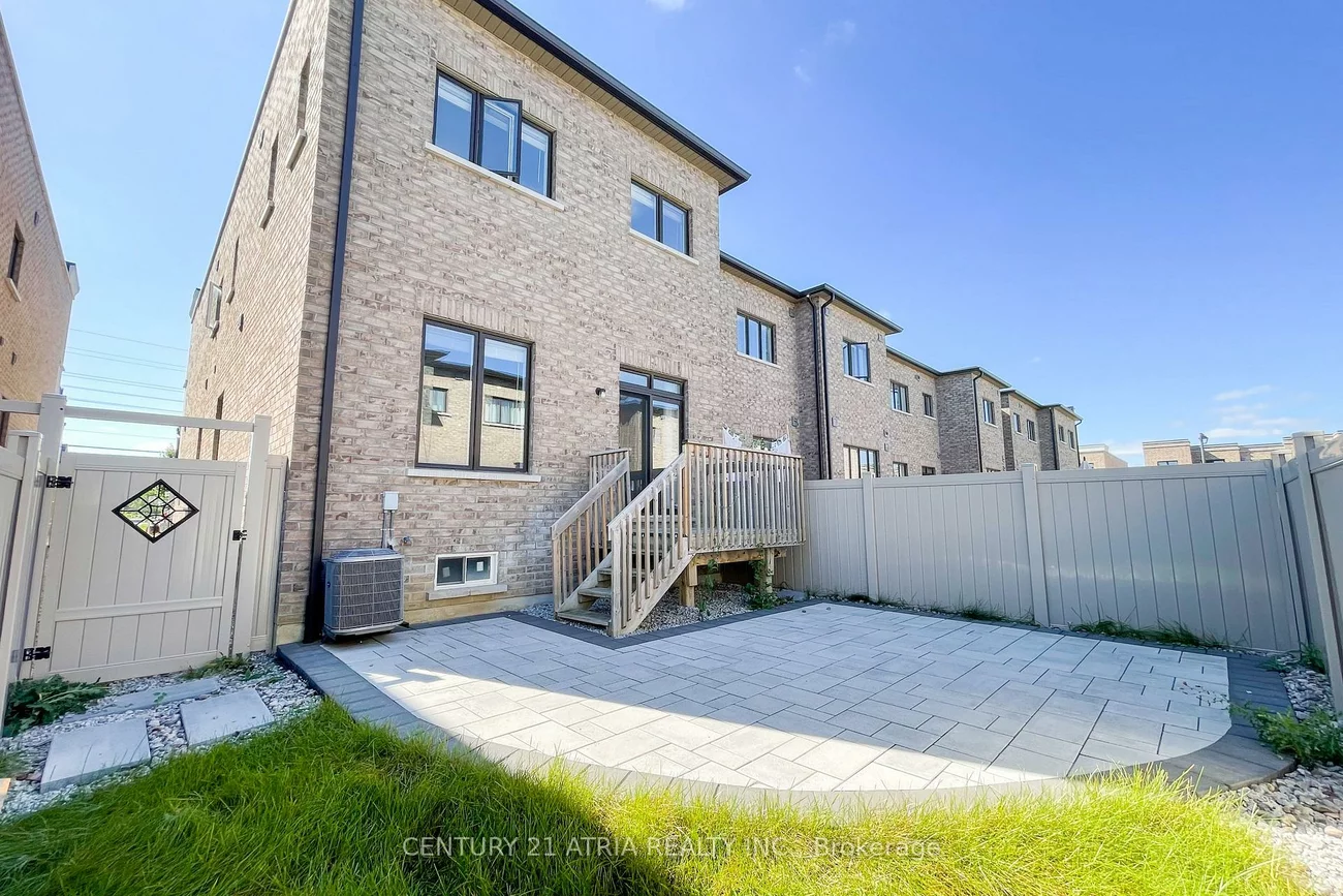 405, Elyse, Bayview Northeast, Aurora