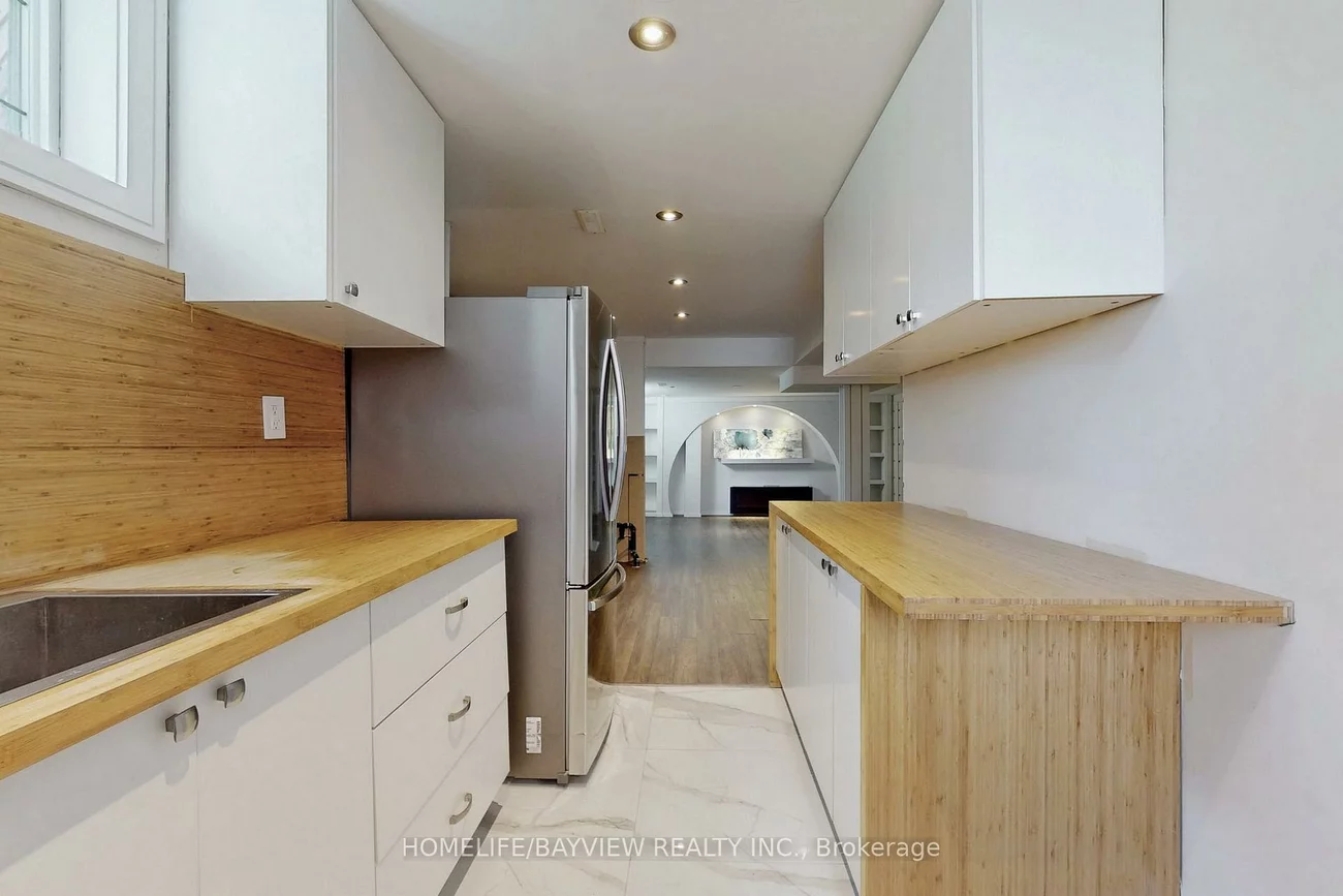 72, Lensmith, Aurora Highlands, Aurora