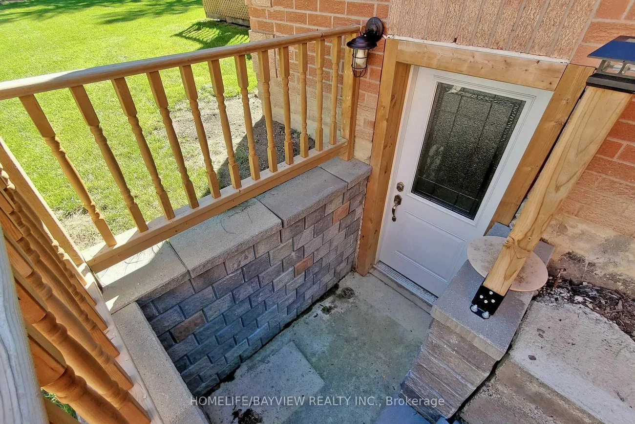 72, Lensmith, Aurora Highlands, Aurora
