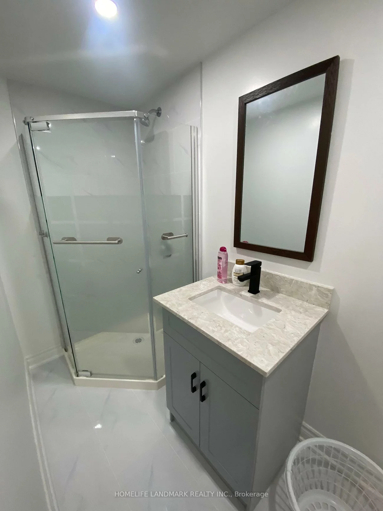 143, Botelho, Bayview Southeast, Aurora
