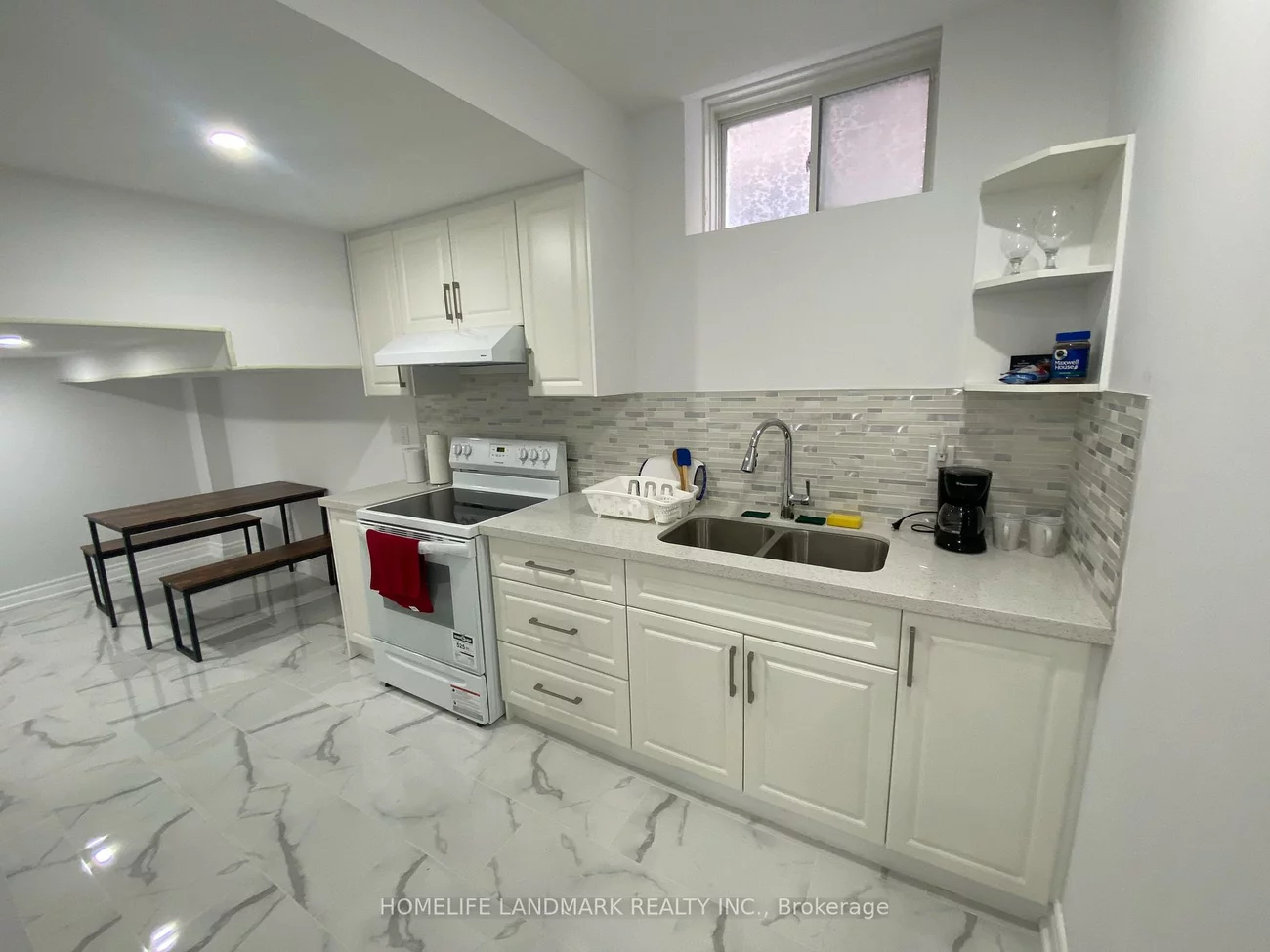 143, Botelho, Bayview Southeast, Aurora