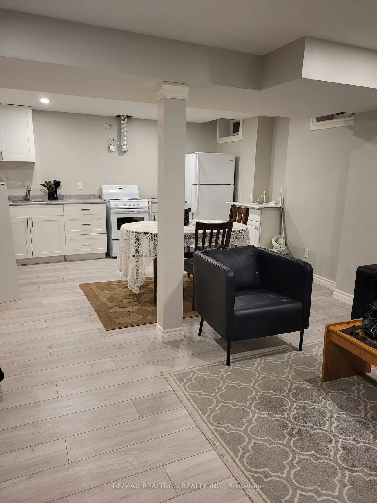 7, Billingham, Bayview Wellington, Aurora