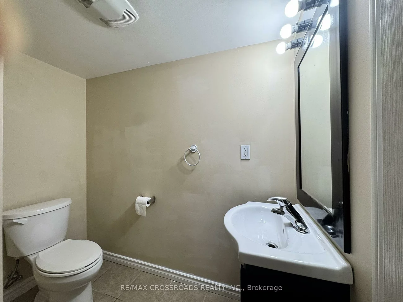 21, Davis, Aurora Highlands, Aurora