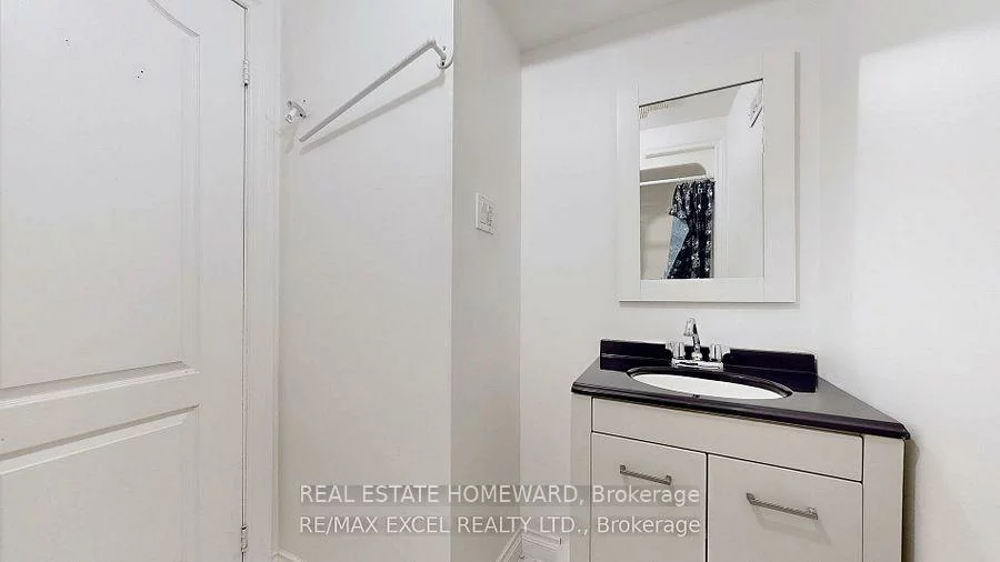 117, Primeau, Aurora Grove, Aurora