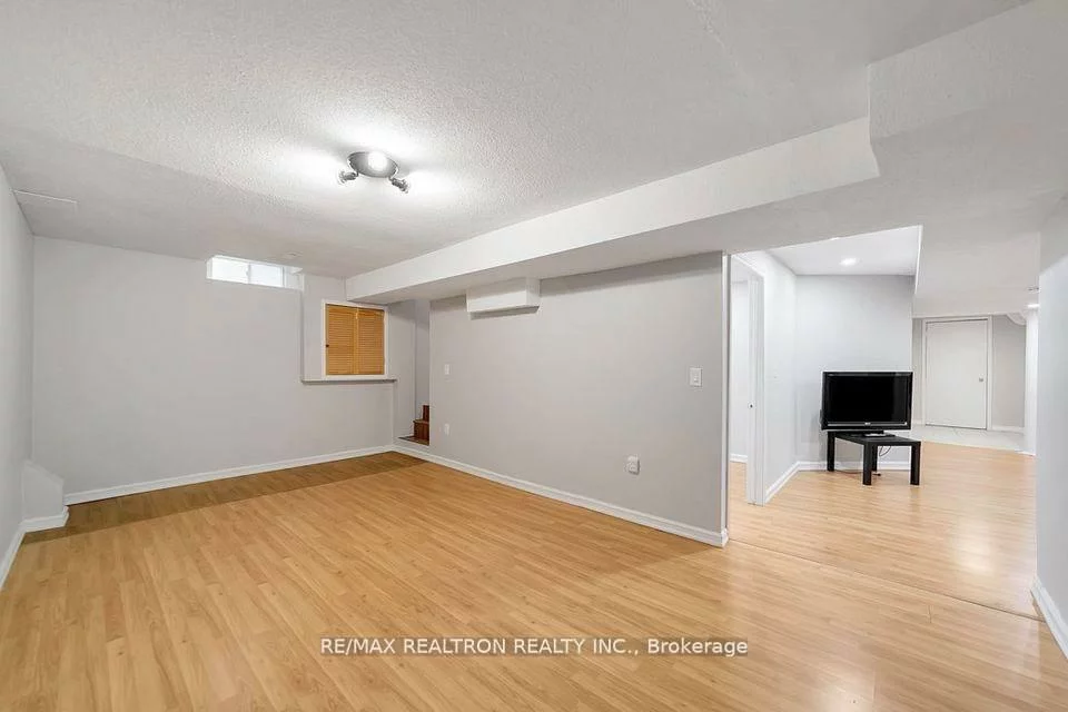 28, Hartwell, Bayview Northeast, Aurora