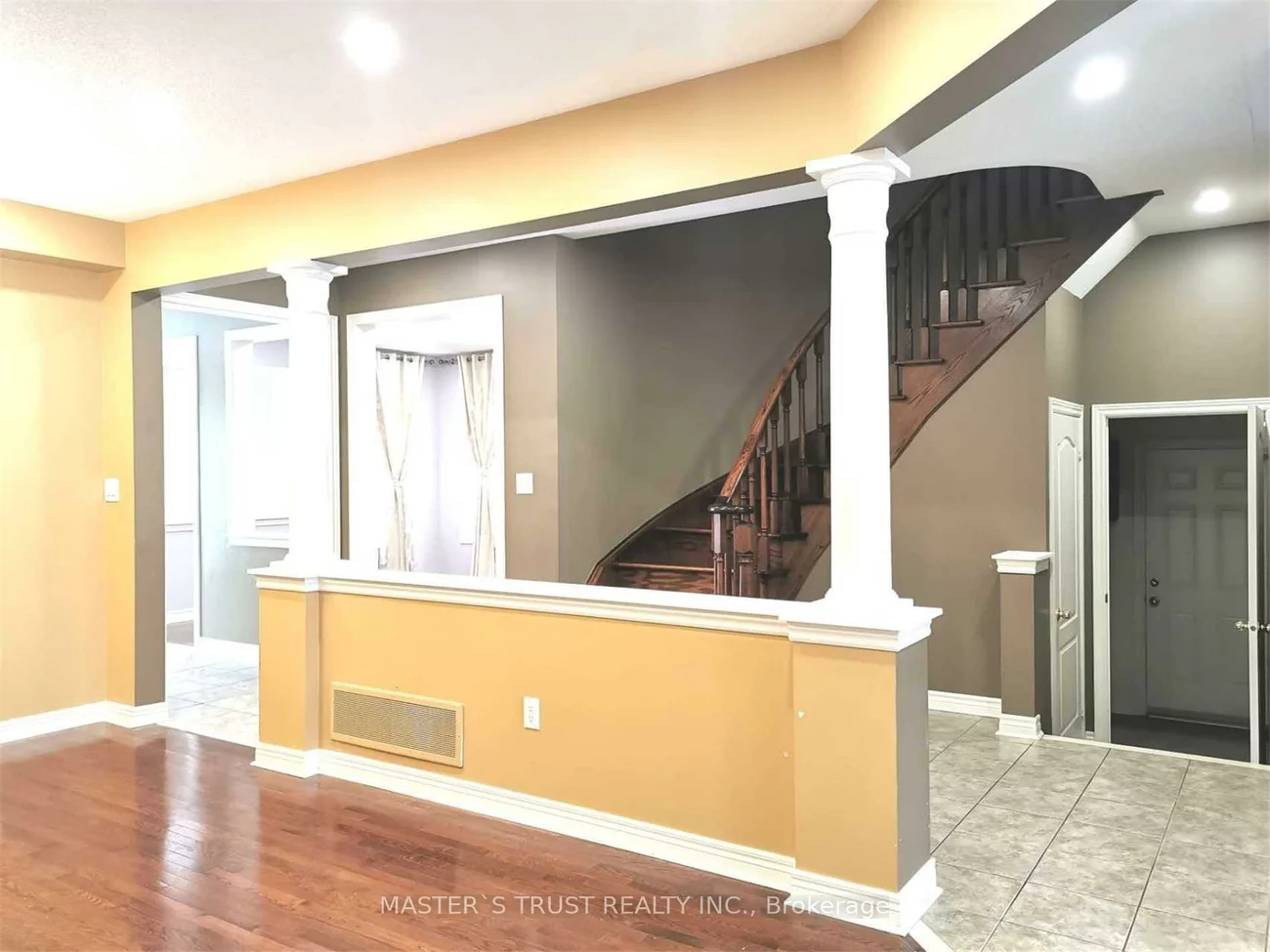 213, River Ridge, Bayview Northeast, Aurora