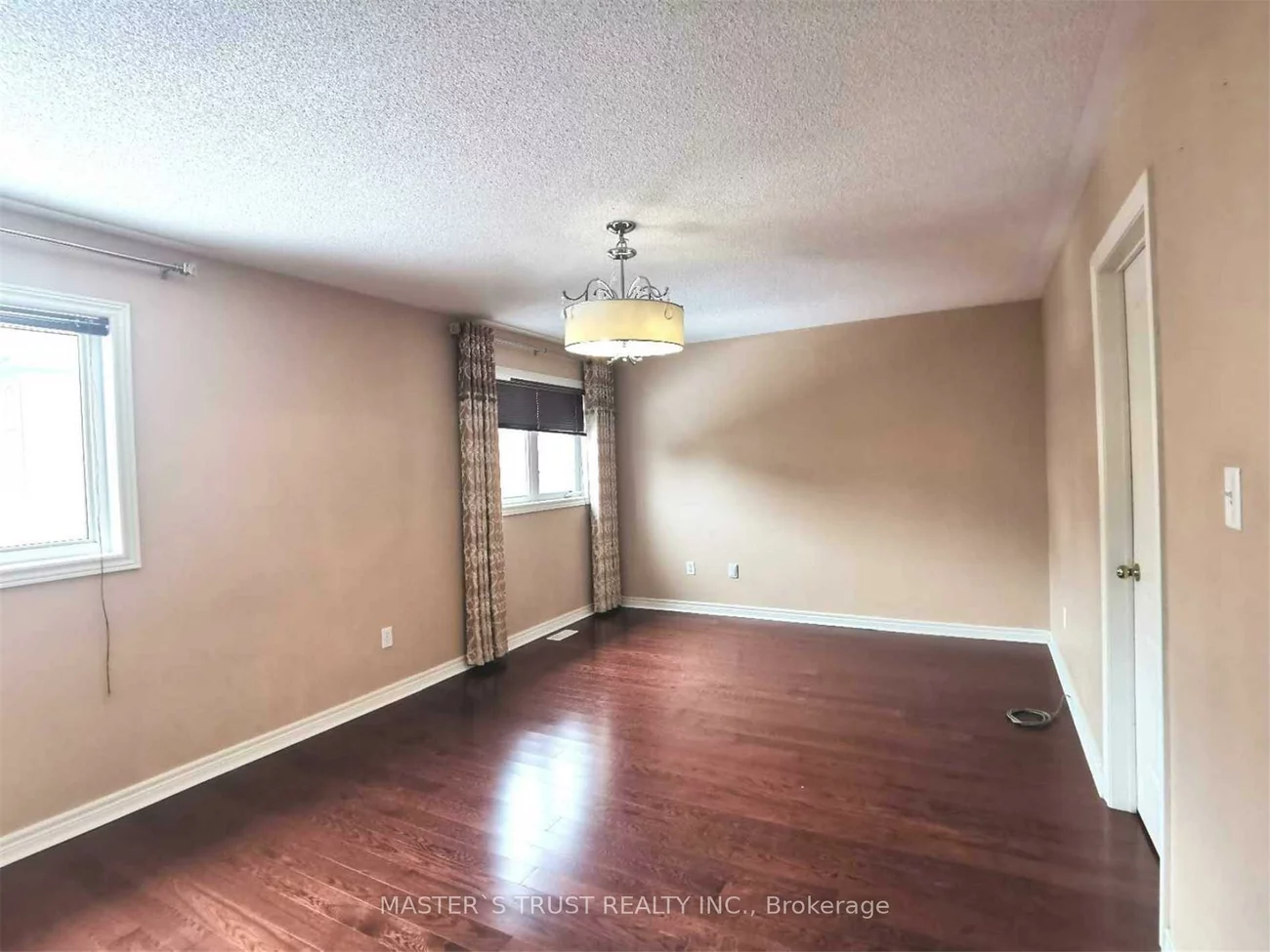 213, River Ridge, Bayview Northeast, Aurora