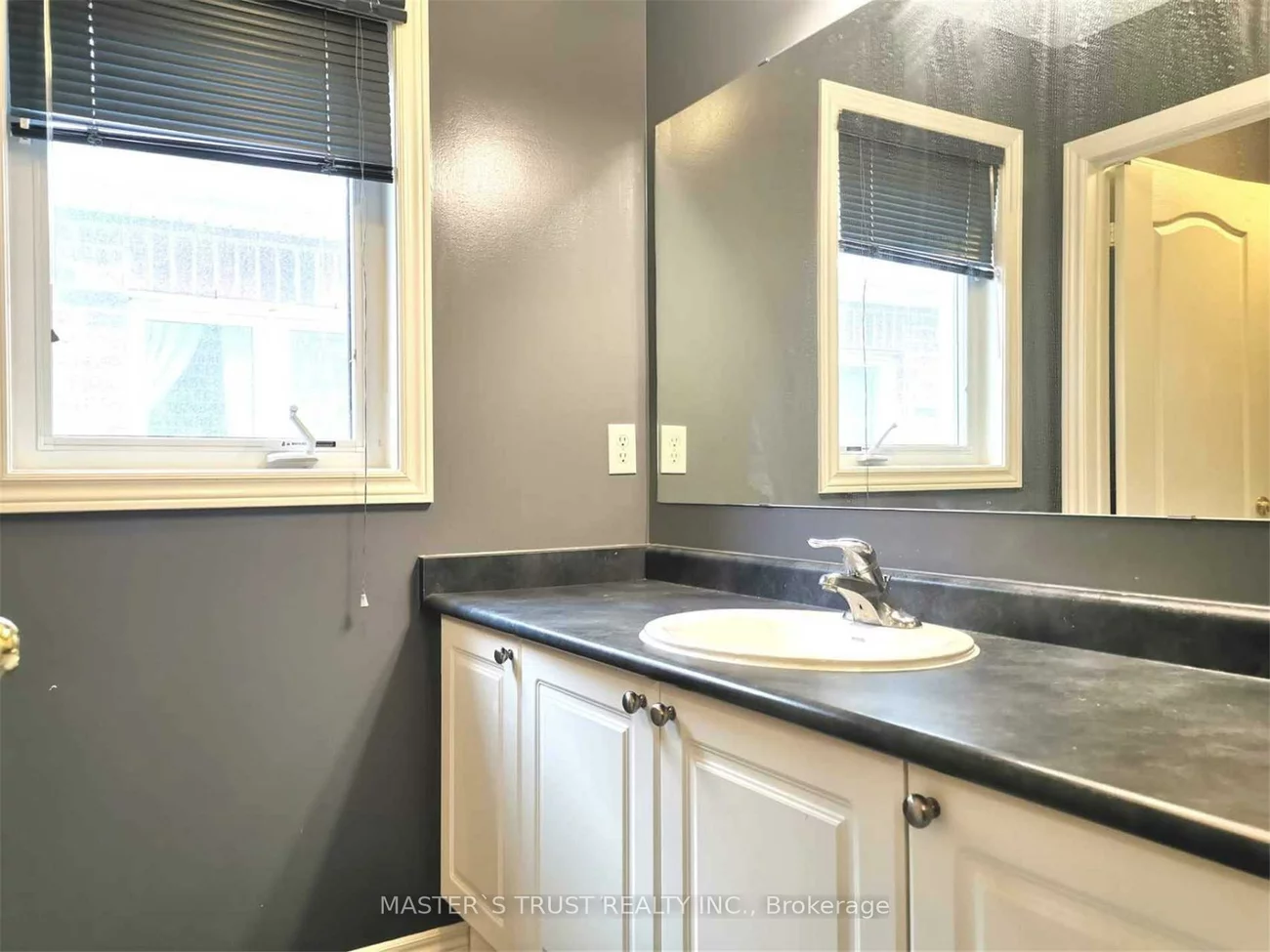 213, River Ridge, Bayview Northeast, Aurora