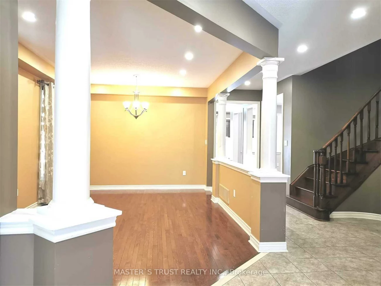 213, River Ridge, Bayview Northeast, Aurora